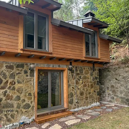 木屋 Calikusu Dag Evi *