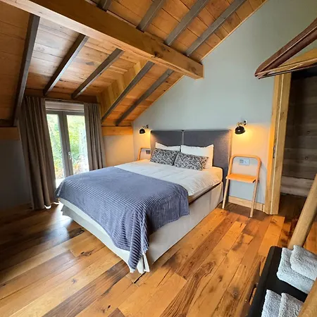 Calikusu Dag Evi 伯萨